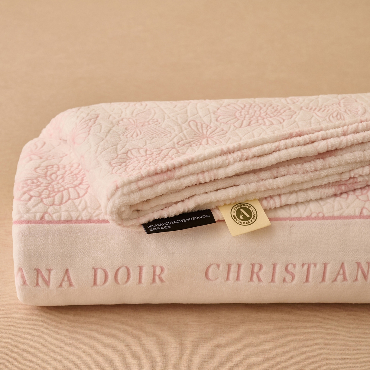 91家纺网 家纺一手货源 找家纺 早晨家纺 2025新款高克重牛奶绒烂花单品床单 粉絮