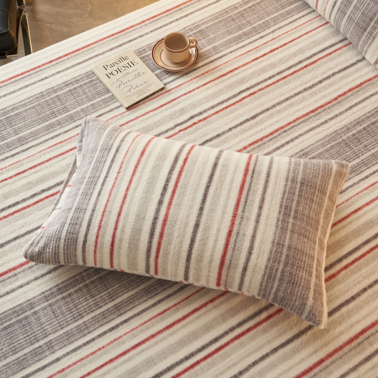 91家纺网 家纺一手货源 找家纺 早晨家纺 2025新款未末款仿羊绒牛奶绒单枕套 未末-彩纹