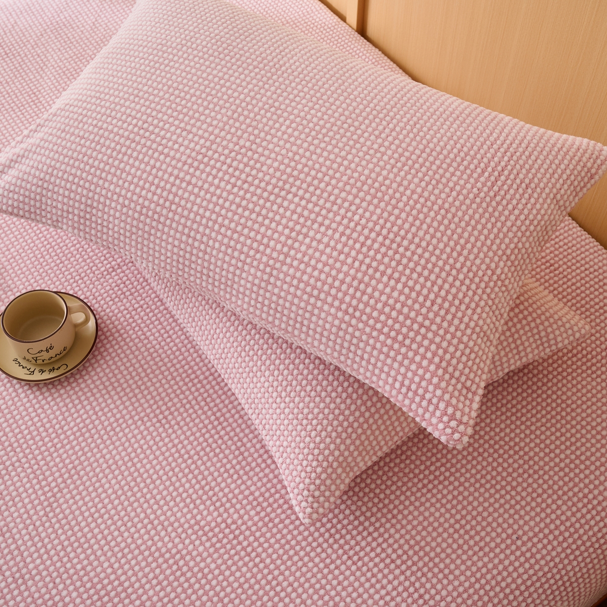 91家纺网 家纺一手货源 找家纺 早晨家纺 2025新款深蓝款高克重牛奶绒阳离子提花单枕套 深蓝-豆沙