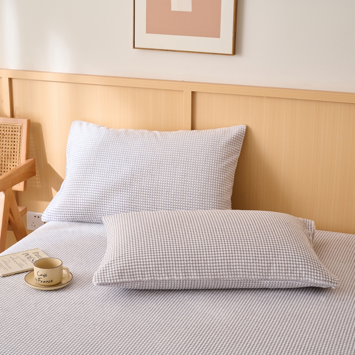 91家纺网 家纺一手货源 找家纺 早晨家纺 2025新款深蓝款高克重牛奶绒阳离子提花单枕套 深蓝-灰