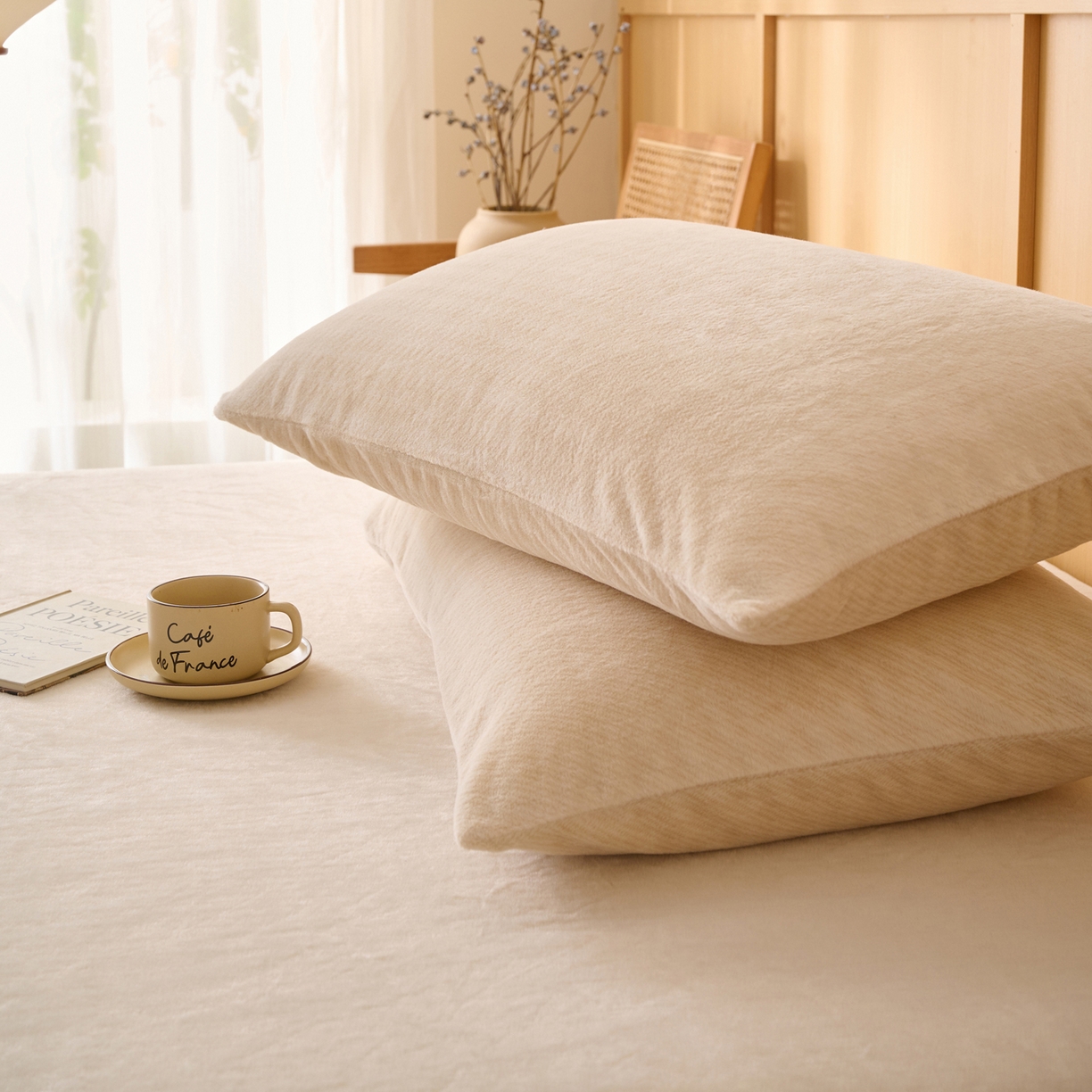 91家纺网 家纺一手货源 找家纺 早晨家纺 2025新款流星款高克重牛奶绒阳离子提花兔毛单枕套 流星-奶白