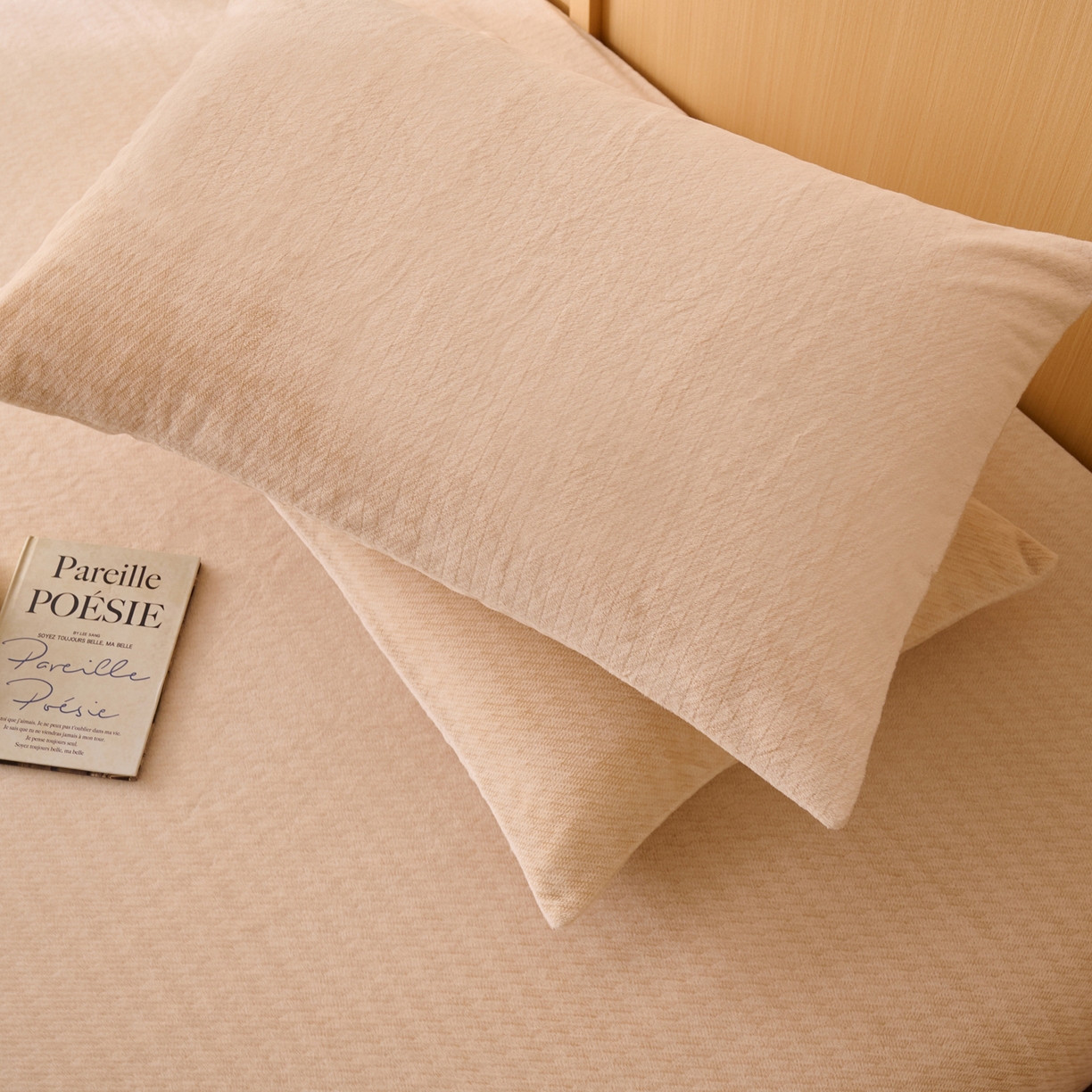 91家纺网 家纺一手货源 找家纺 早晨家纺 2025新款流星款高克重牛奶绒阳离子提花兔毛单枕套 流星-米驼