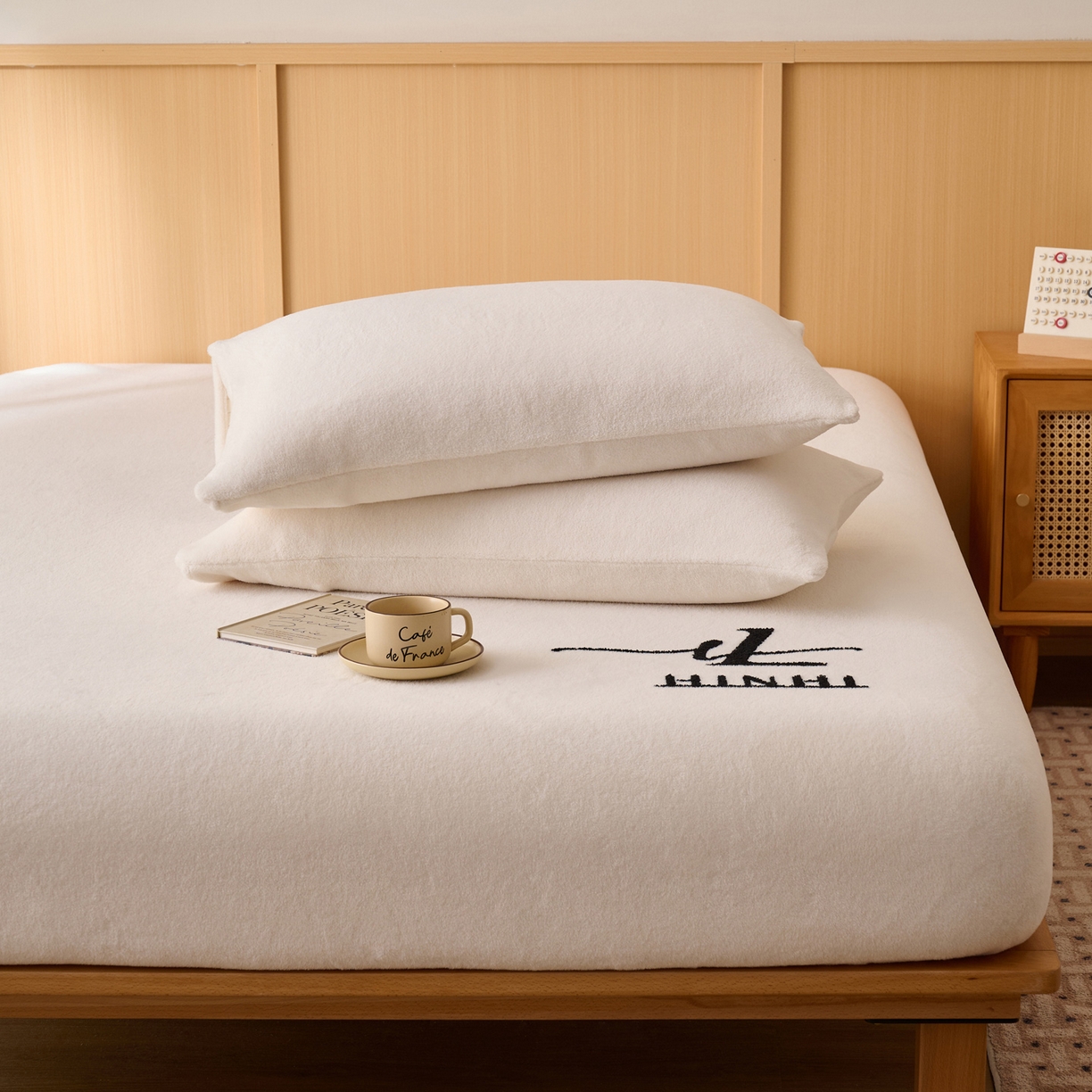 早晨家纺 2025新款华泰款高克重牛奶绒仿羊绒单枕套 华泰-奶白