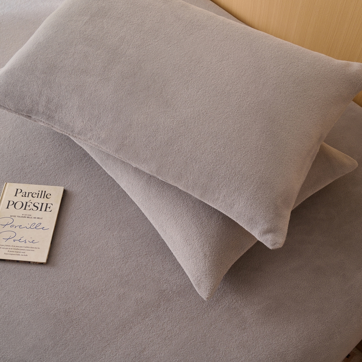 91家纺网 家纺一手货源 找家纺 早晨家纺 2025新款华泰款高克重牛奶绒仿羊绒单枕套 华泰-高级灰