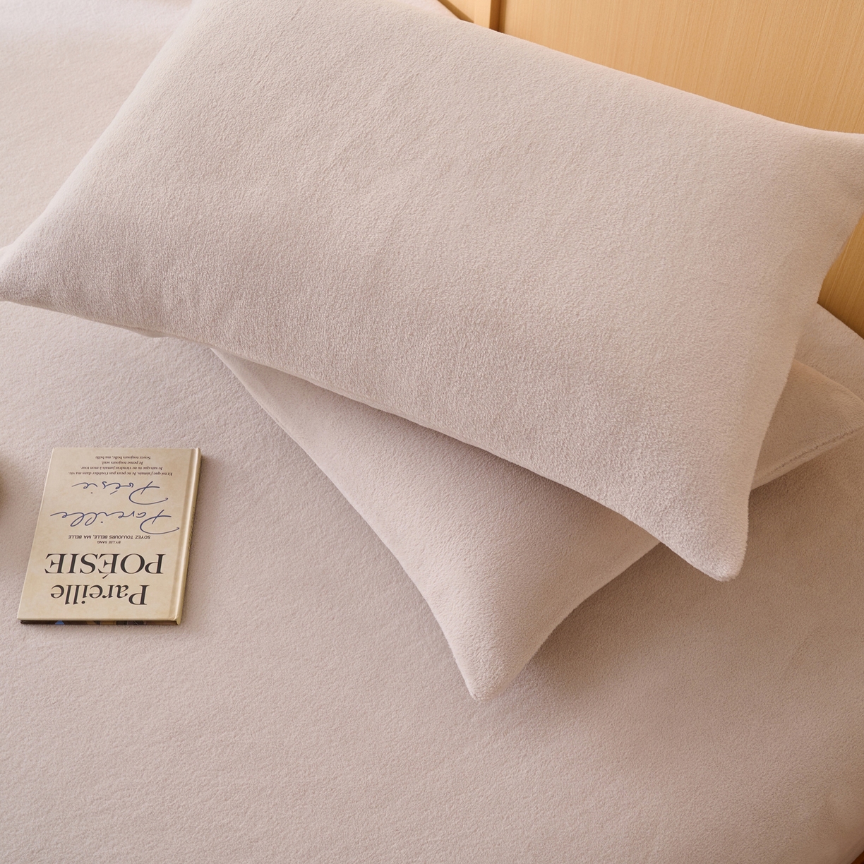 91家纺网 家纺一手货源 找家纺 早晨家纺 2025新款华泰款高克重牛奶绒仿羊绒单枕套 华泰-银灰