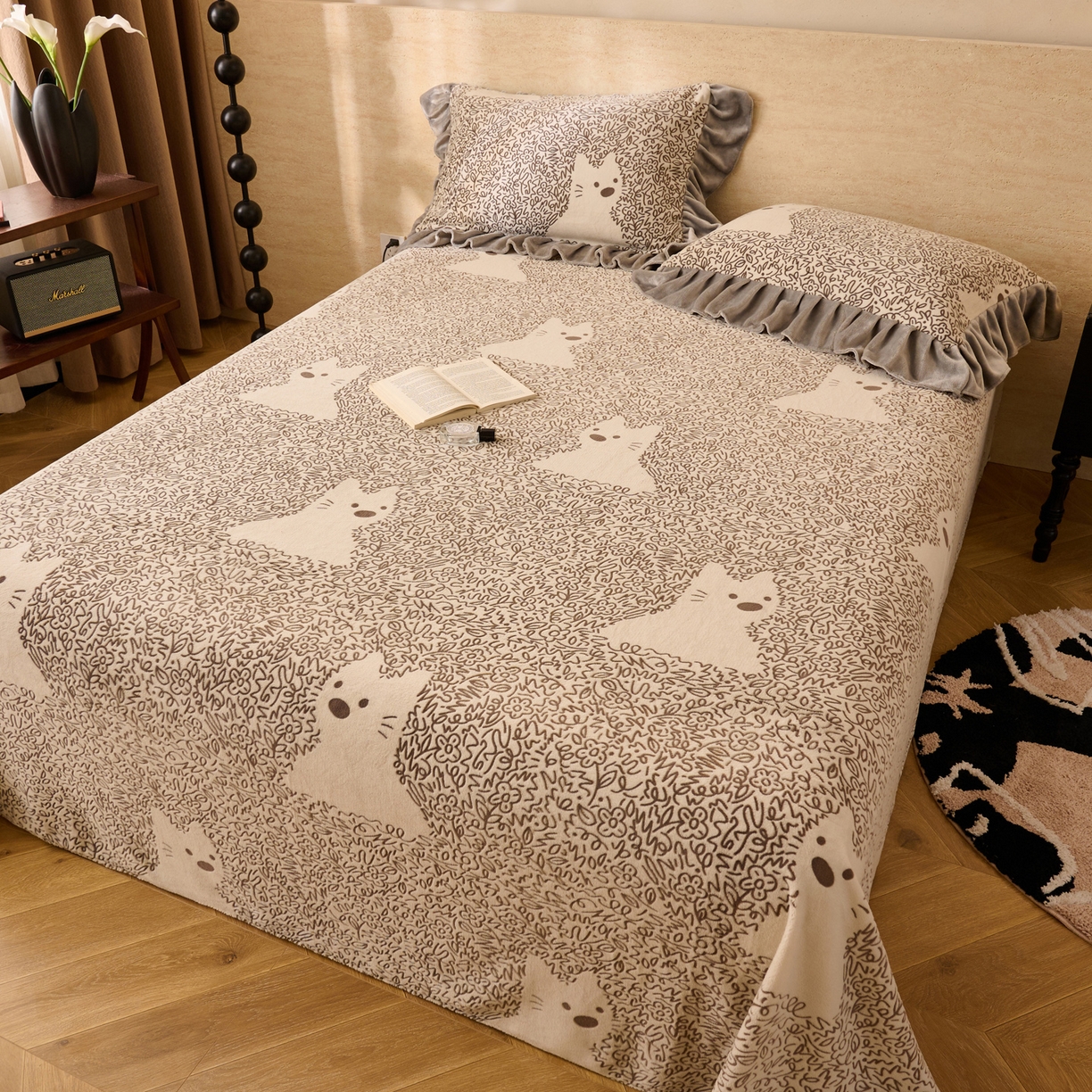 91家纺网 家纺一手货源 找家纺 早晨家纺 2025新款高克重牛奶绒烂花单品床单 萌喵漫庭