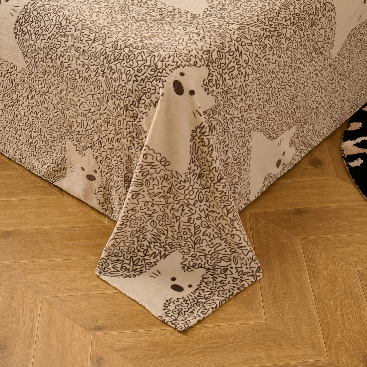 91家纺网 家纺一手货源 找家纺 早晨家纺 2025新款高克重牛奶绒烂花单品床单 萌喵漫庭