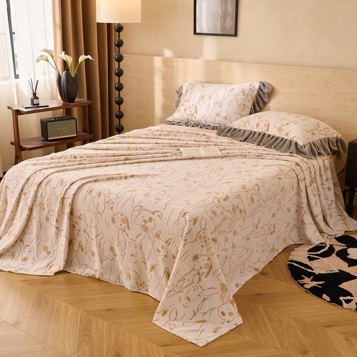 91家纺网 家纺一手货源 找家纺 早晨家纺 2025新款高克重牛奶绒烂花单品床单 萌犬