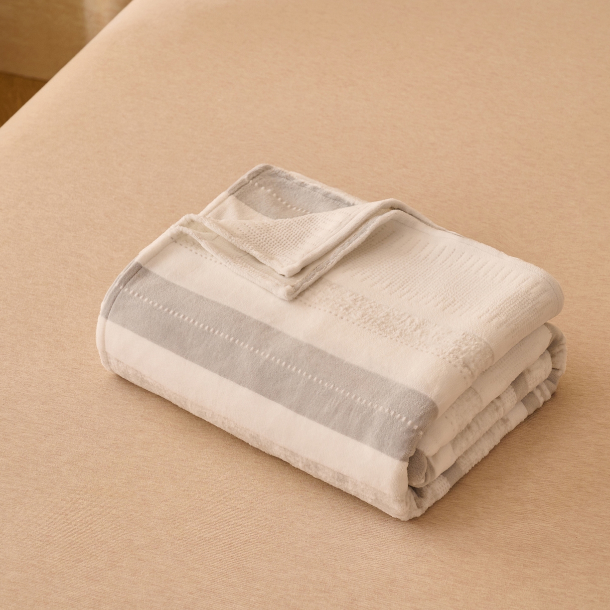 91家纺网 家纺一手货源 找家纺 早晨家纺 2025新款高克重牛奶绒烂花单品床单 浅叙