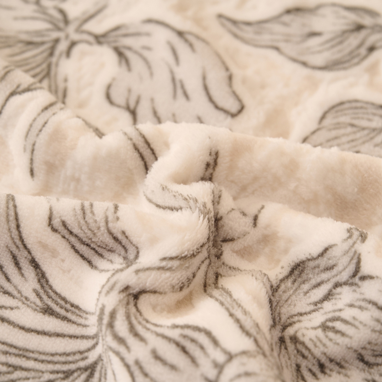 91家纺网 家纺一手货源 找家纺 早晨家纺 2025新款高克重牛奶绒烂花单品床单 素花漫庭