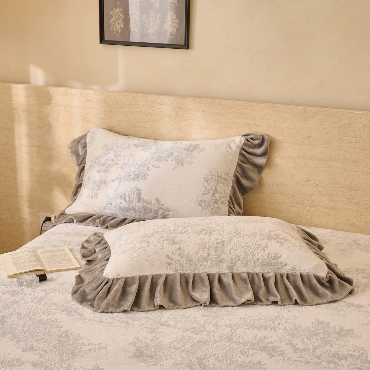 91家纺网 家纺一手货源 找家纺 （总）早晨家纺 2025新款高克重牛奶绒烂花枕套