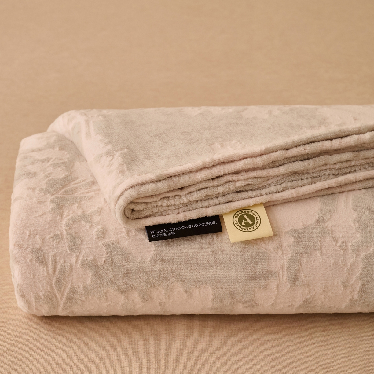 91家纺网 家纺一手货源 找家纺 早晨家纺 2025新款高克重牛奶绒烂花单品床单 素花影