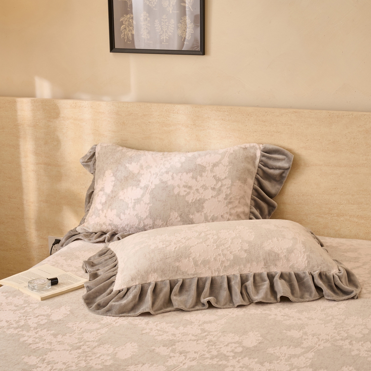 91家纺网 家纺一手货源 找家纺 （总）早晨家纺 2025新款高克重牛奶绒烂花枕套