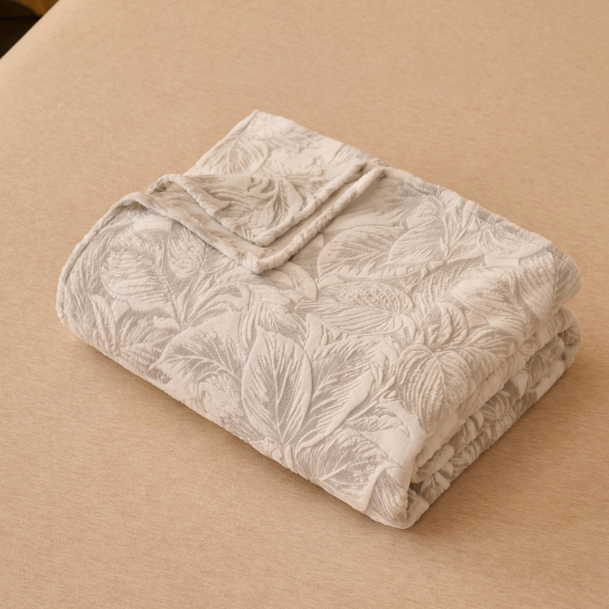 91家纺网 家纺一手货源 找家纺 早晨家纺 2025新款高克重牛奶绒烂花单品床单 叶素