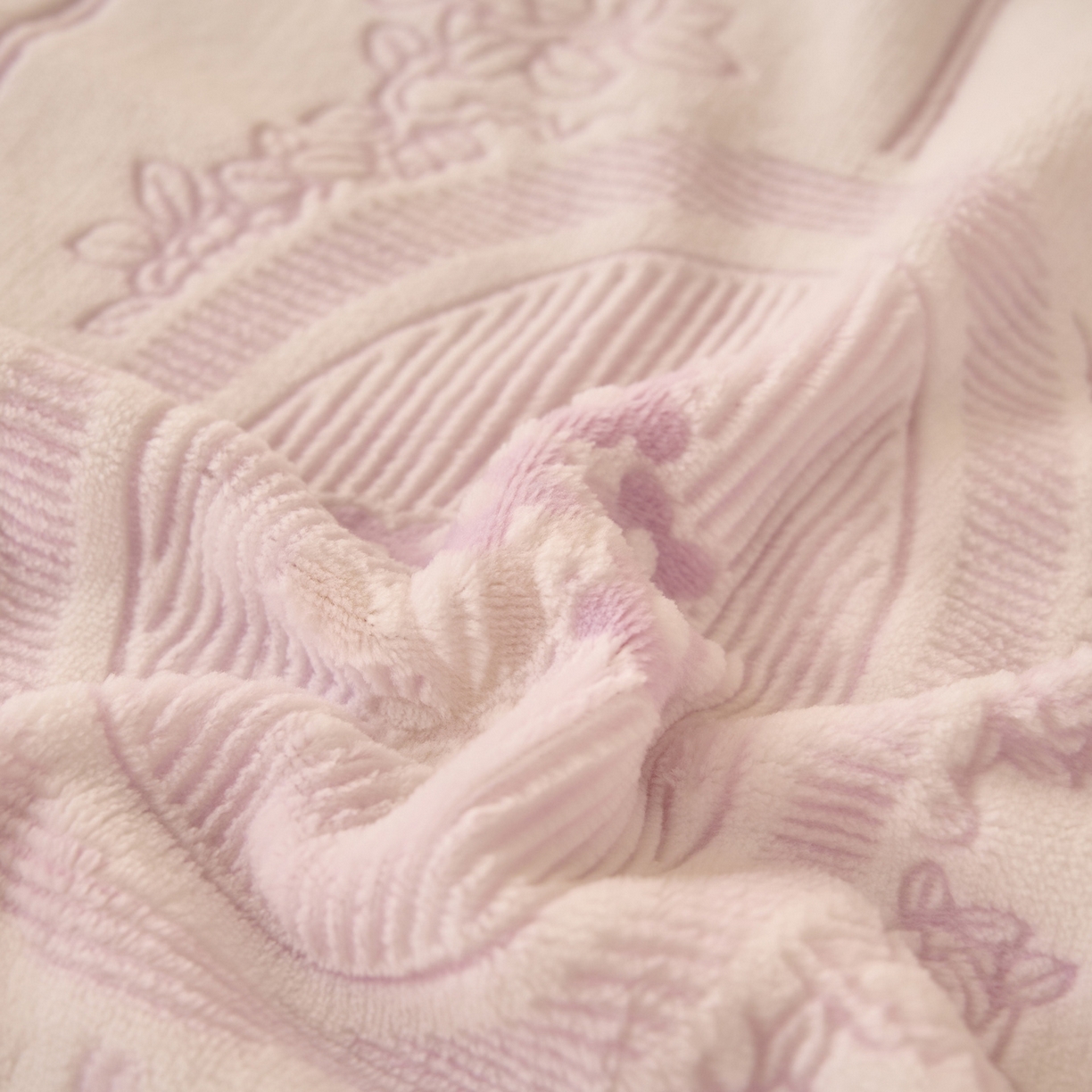 91家纺网 家纺一手货源 找家纺 早晨家纺 2025新款高克重牛奶绒烂花单品床单 紫韵