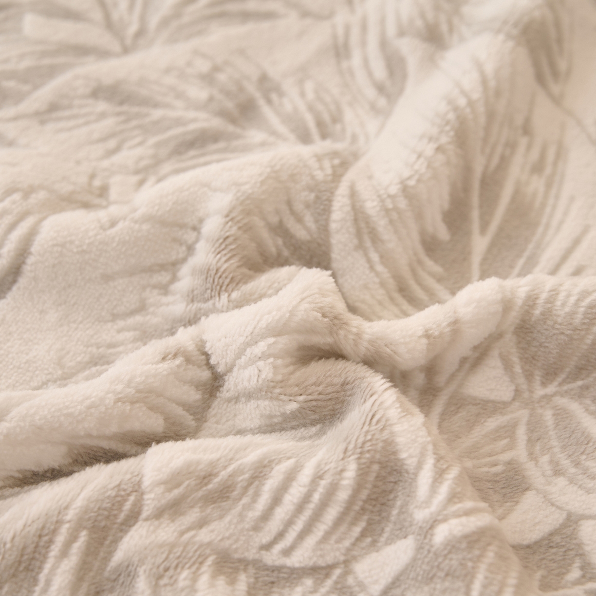 91家纺网 家纺一手货源 找家纺 早晨家纺 2025新款高克重牛奶绒烂花枕套 叶素