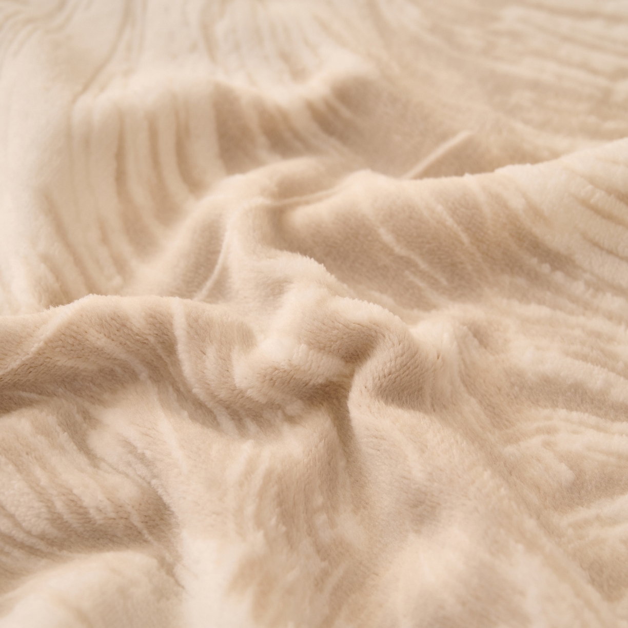 91家纺网 家纺一手货源 找家纺 早晨家纺 2025新款高克重牛奶绒烂花枕套 羽眠