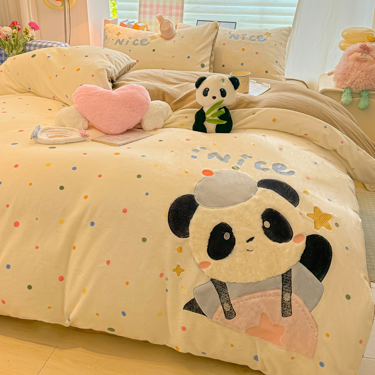 子钦家纺 2025秋冬新款牛奶绒卡通贴布绣床单床笠四件套-快乐熊猫 快乐熊猫-七彩波点