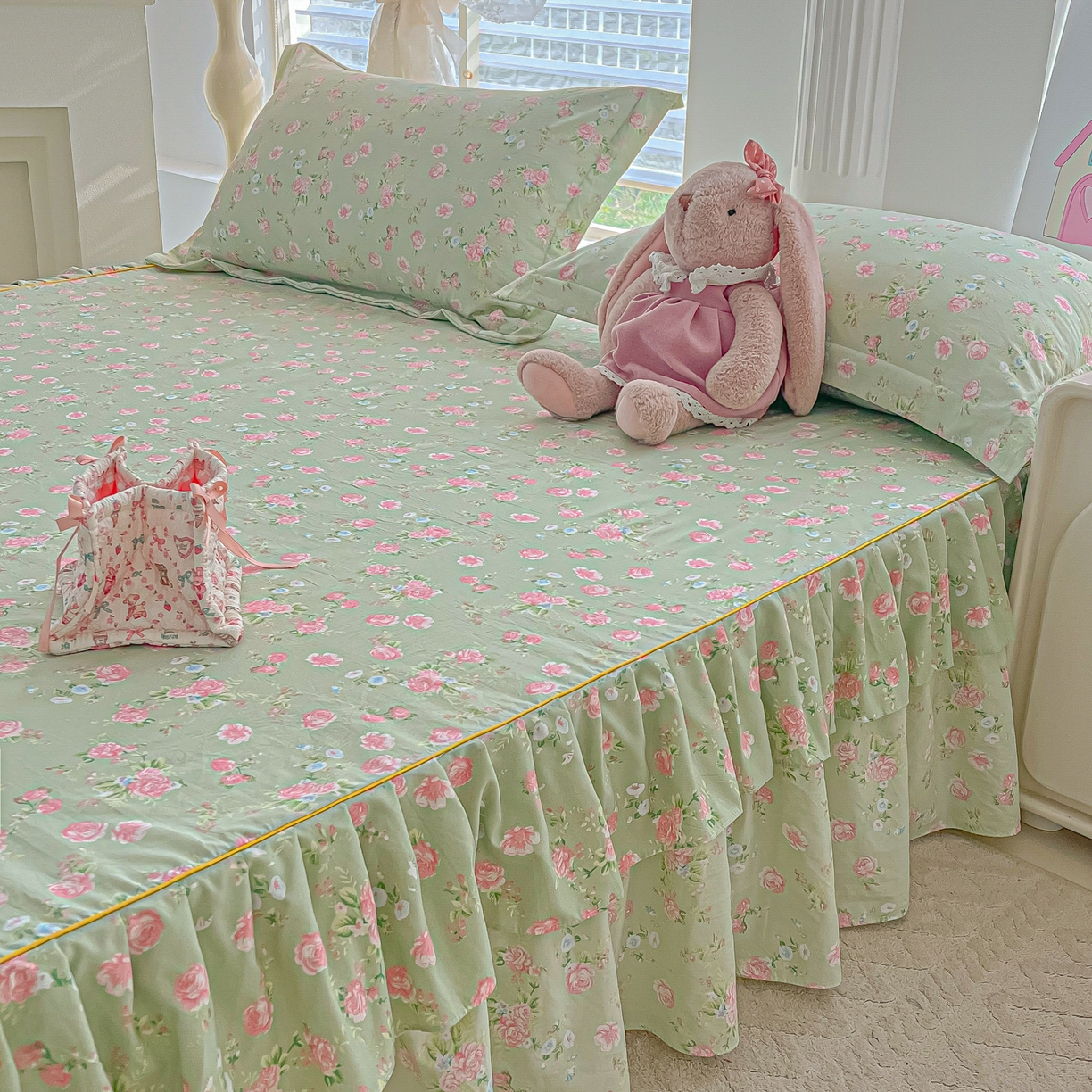 91家纺网 家纺一手货源 找家纺 （总）子钦家纺 2025新款云朵棉水洗棉韩版双层花边公主风床裙床裙三件套