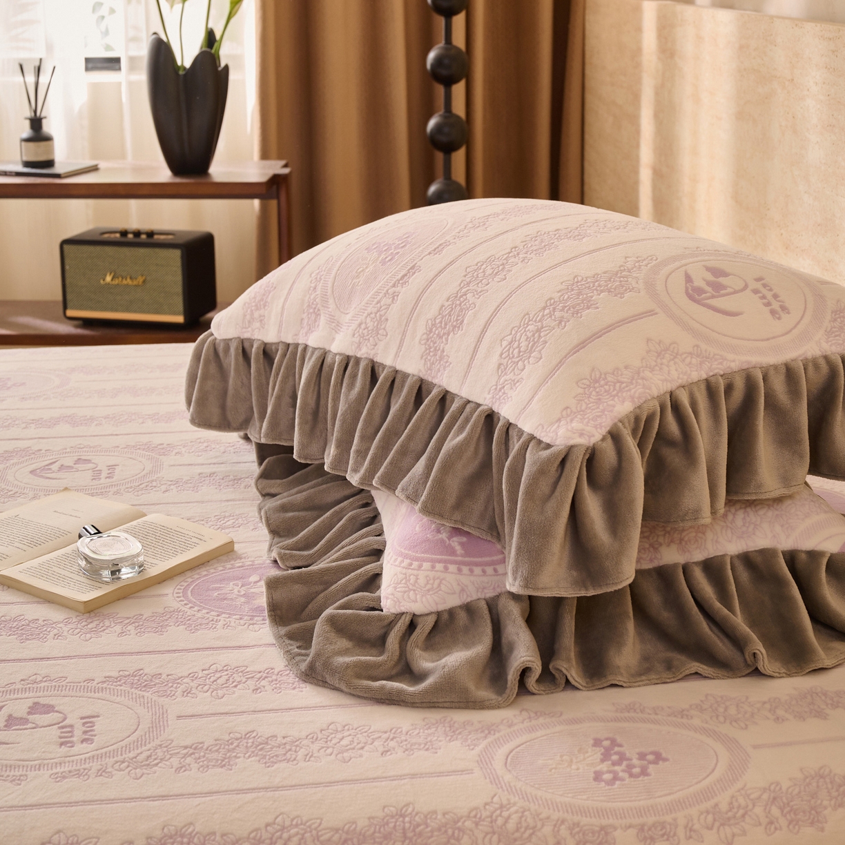 91家纺网 家纺一手货源 找家纺 早晨家纺 2025新款高克重牛奶绒烂花枕套 紫韵