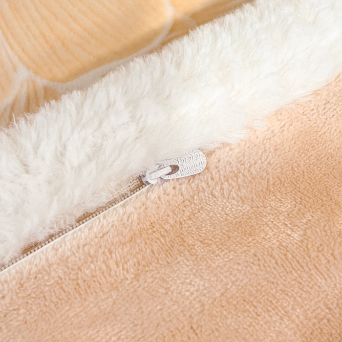 91家纺网 家纺一手货源 找家纺 诺梵家纺 2025新款兔毛绒包边 雕花绒四件套 杏坞-黄