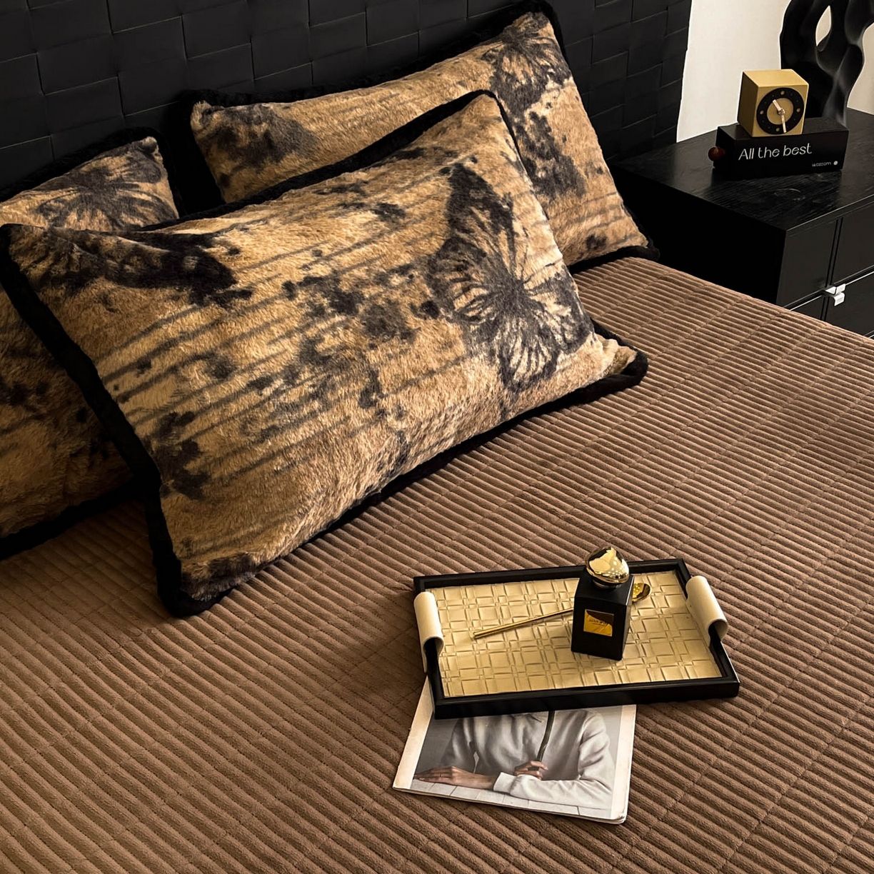 91家纺网 家纺一手货源 找家纺 （总）蓝极人 2025新款兔绒包边美拉德系兔绒四件套