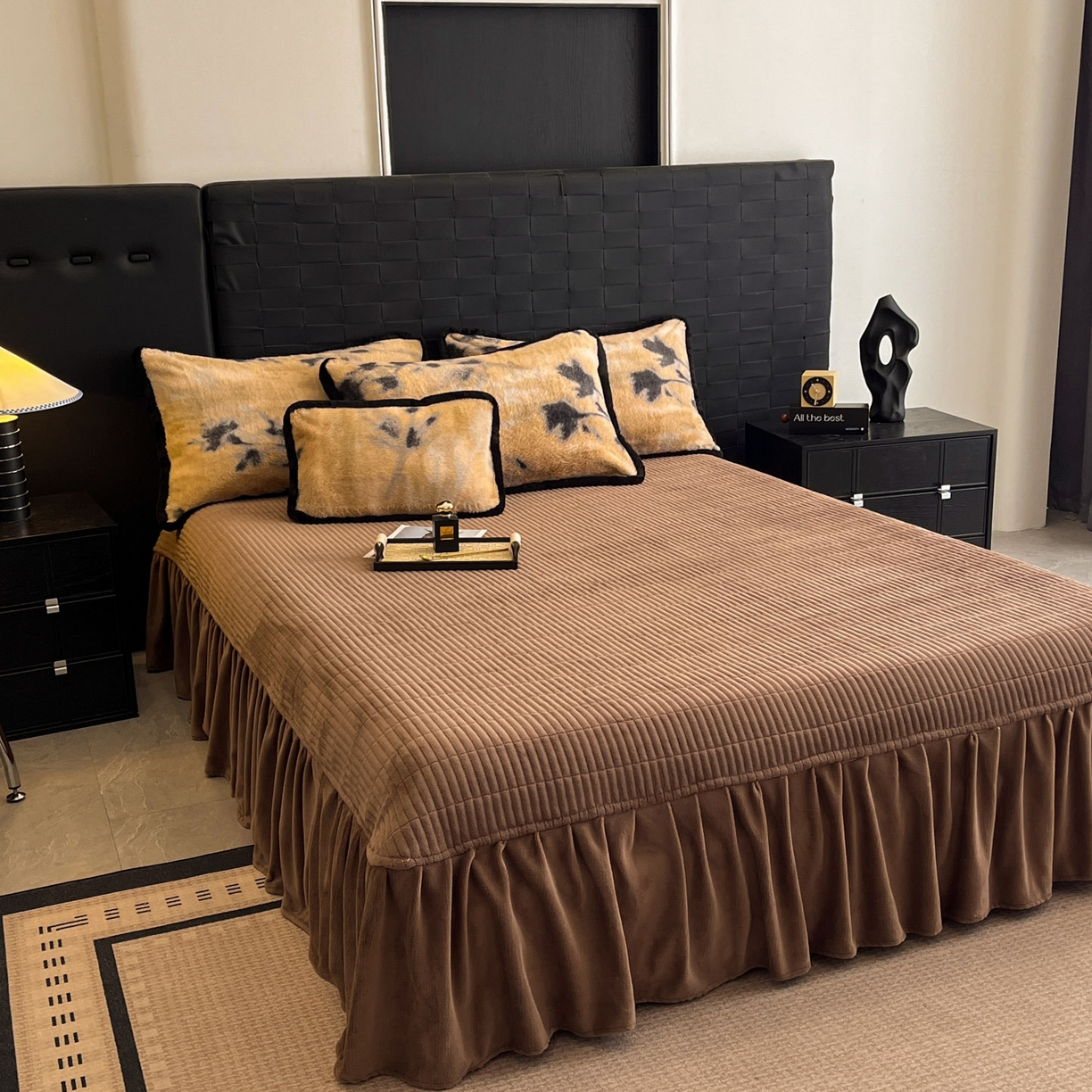 91家纺网 家纺一手货源 找家纺 蓝极人 2025新款兔绒包边美拉德系兔绒四件套 素影幽芷