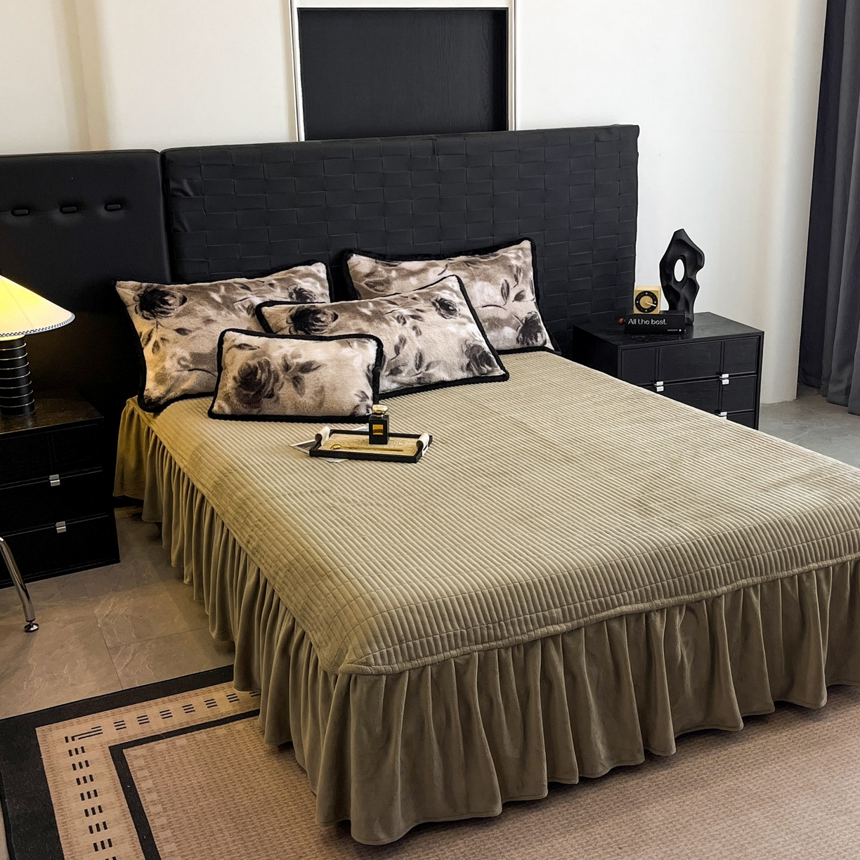 91家纺网 家纺一手货源 找家纺 蓝极人 2025新款兔绒包边美拉德系兔绒四件套 韵赫浅玫