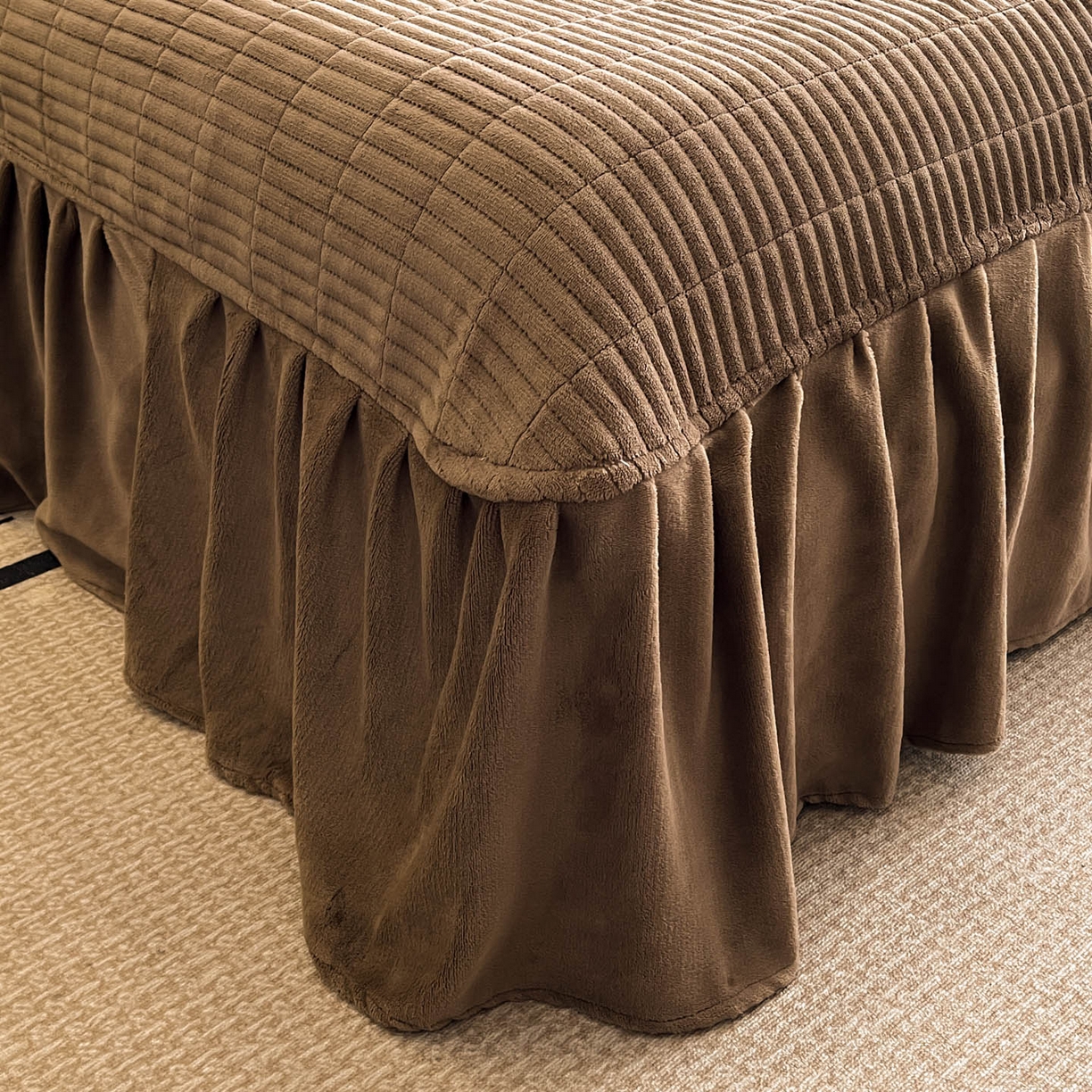 91家纺网 家纺一手货源 找家纺 蓝极人 2025新款兔绒包边美拉德系兔绒四件套 素影幽芷