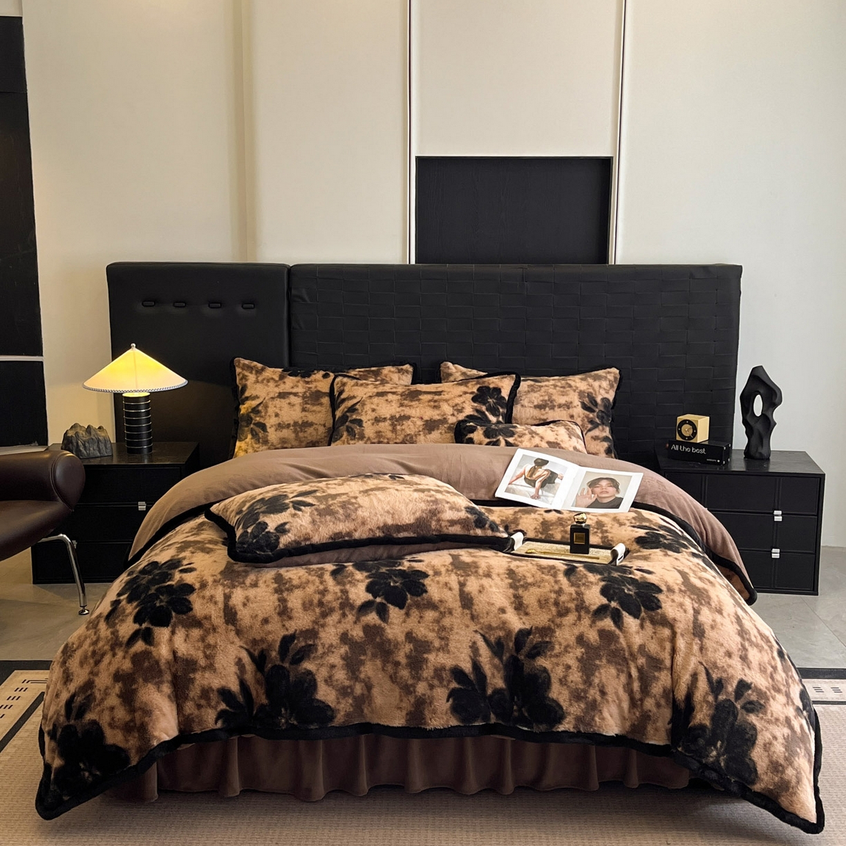 91家纺网 家纺一手货源 找家纺 酱子 2025新款兔绒包边美拉德系兔绒四件套 古意幽花