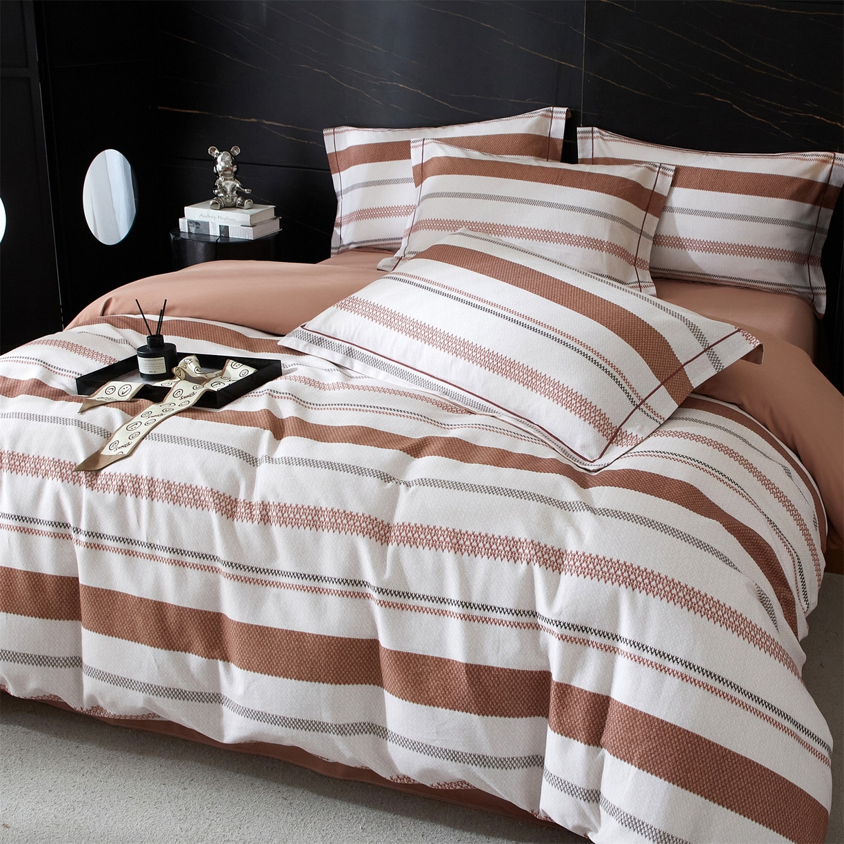 91家纺网 家纺一手货源 找家纺 品乐家纺 2025新款32支超柔生态磨毛四件套 川屿-咖