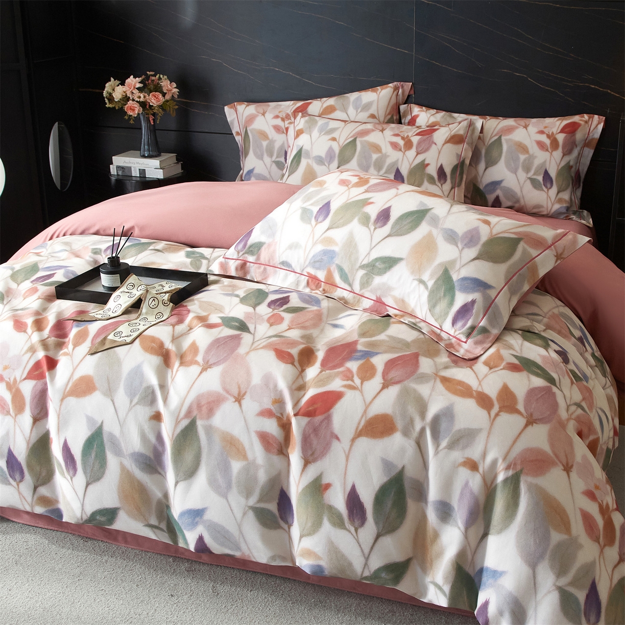 91家纺网 家纺一手货源 找家纺 品乐家纺 2025新款32支超柔生态磨毛四件套 景秋-红