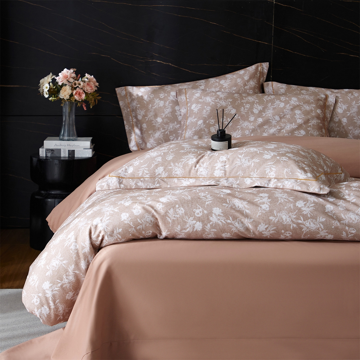 91家纺网 家纺一手货源 找家纺 品乐家纺 2025新款32支超柔生态磨毛四件套 兰序-桔