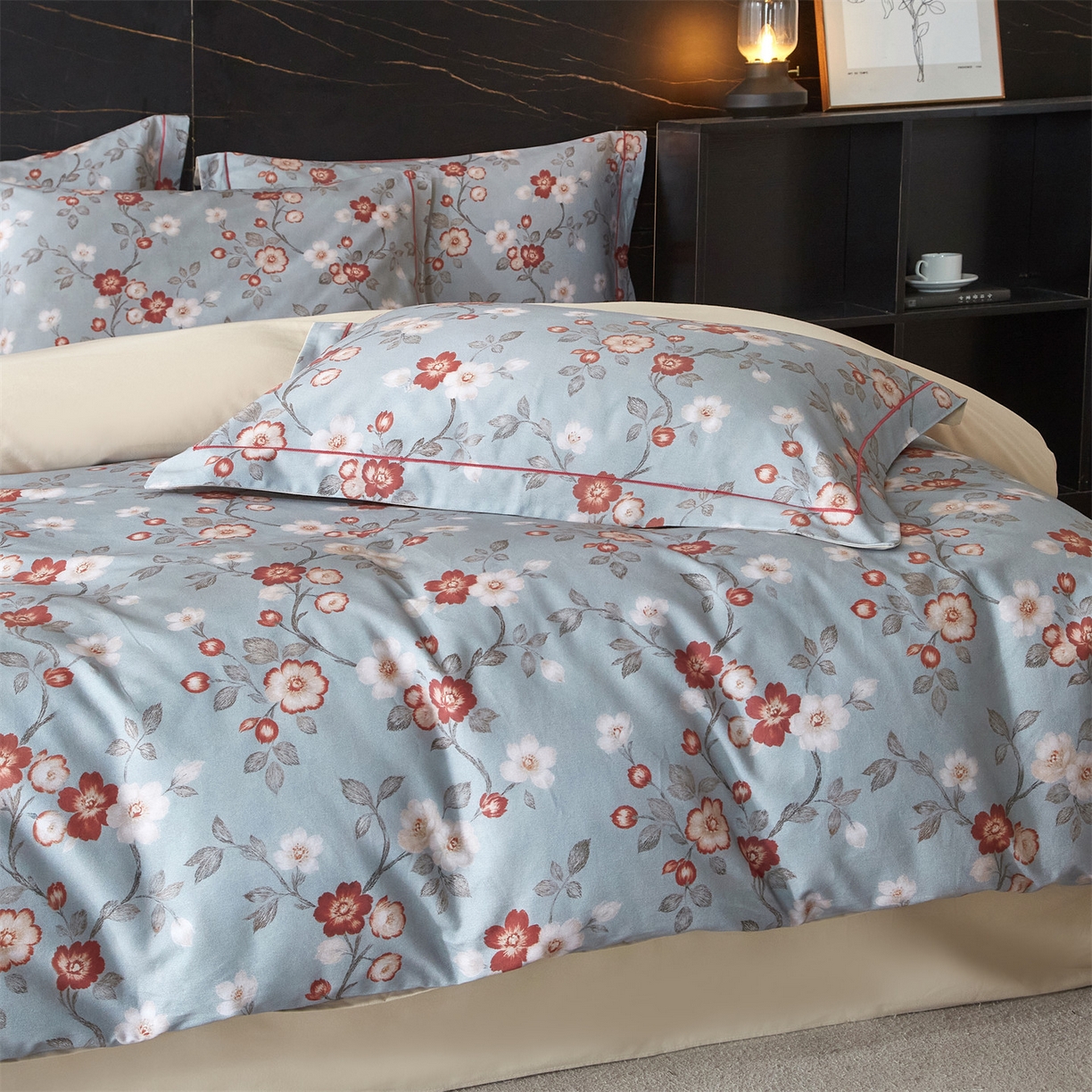 91家纺网 家纺一手货源 找家纺 品乐家纺 2025新款32支超柔生态磨毛四件套 兰茵-蓝