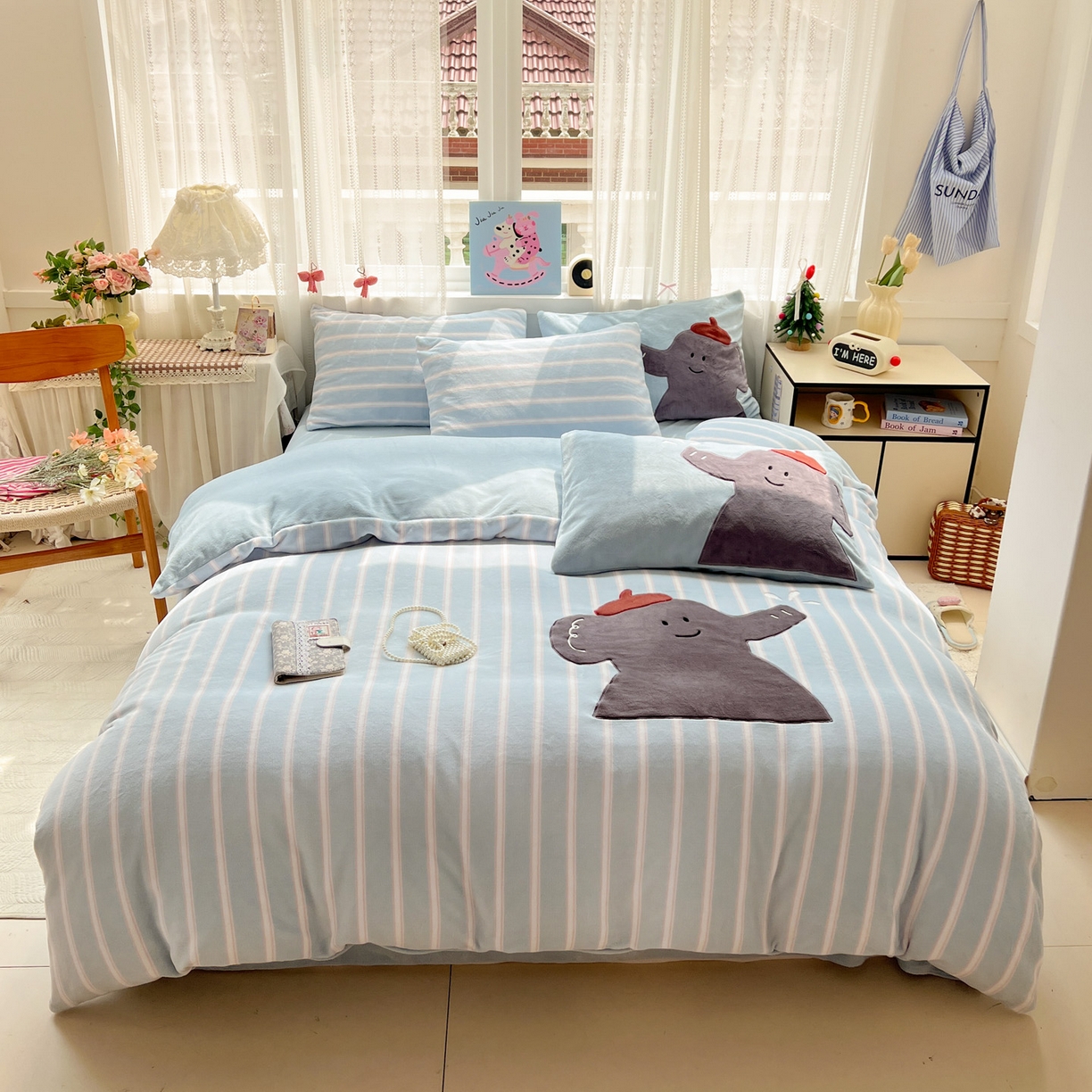品乐家纺 2025秋冬新款高克重牛奶绒贴布绣四件套 条纹小象-蓝