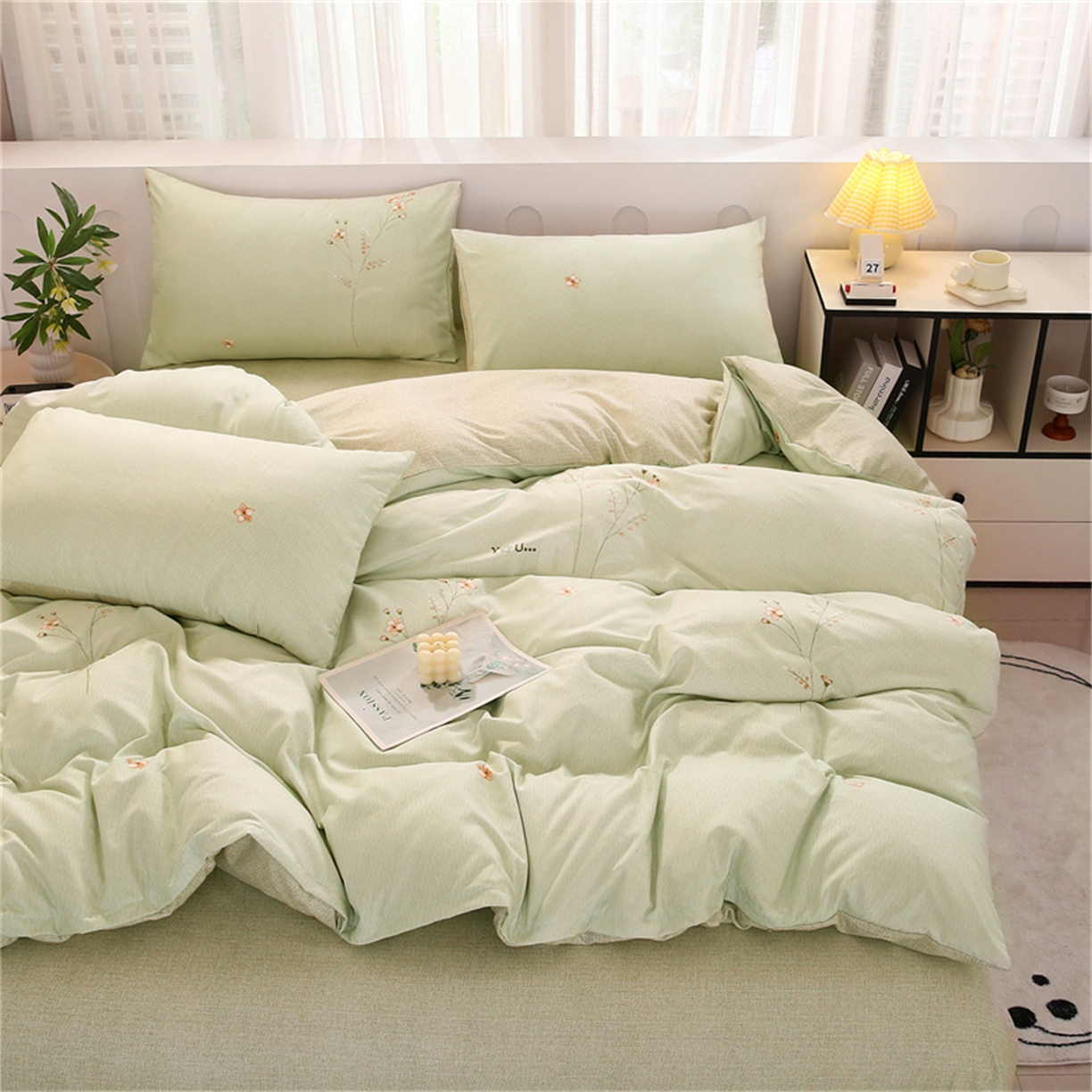 91家纺网 家纺一手货源 找家纺 织写 2025新款加厚磨毛澳绒棉四件套 贝莉浅绿