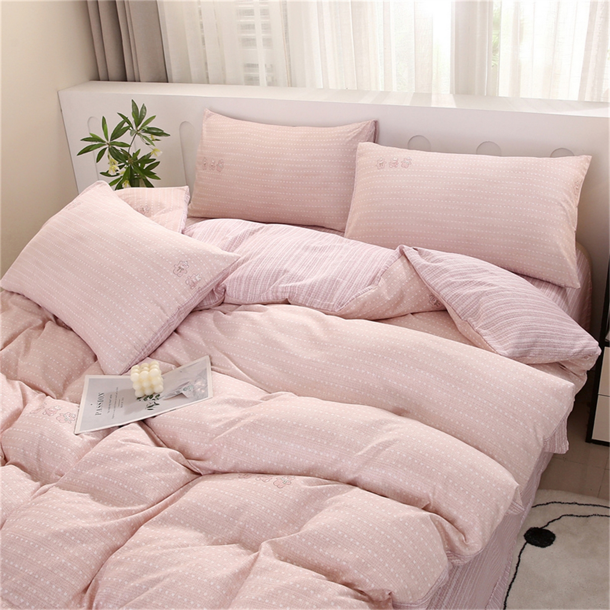 91家纺网 家纺一手货源 找家纺 织写 2025新款加厚磨毛澳绒棉四件套 开心小熊