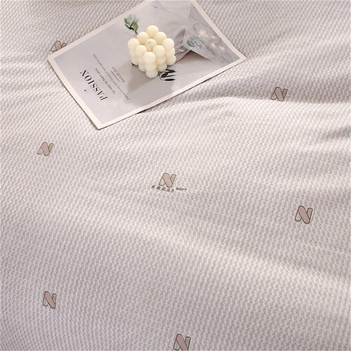 91家纺网 家纺一手货源 找家纺 织写 2025新款加厚磨毛澳绒棉四件套 欢喜时光