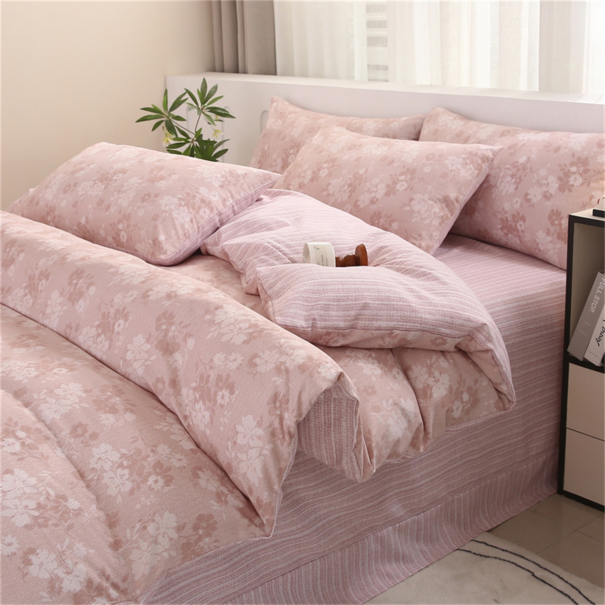 91家纺网 家纺一手货源 找家纺 织写 2025新款加厚磨毛澳绒棉四件套 美式田园-粉