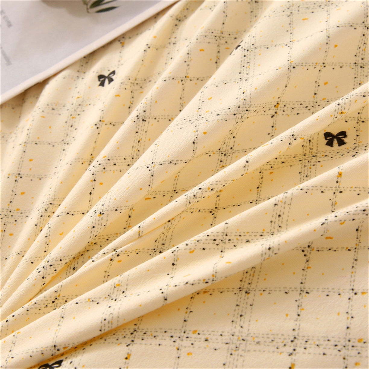 91家纺网 家纺一手货源 找家纺 织写 2025新款加厚磨毛澳绒棉四件套 幽香浪漫-黄