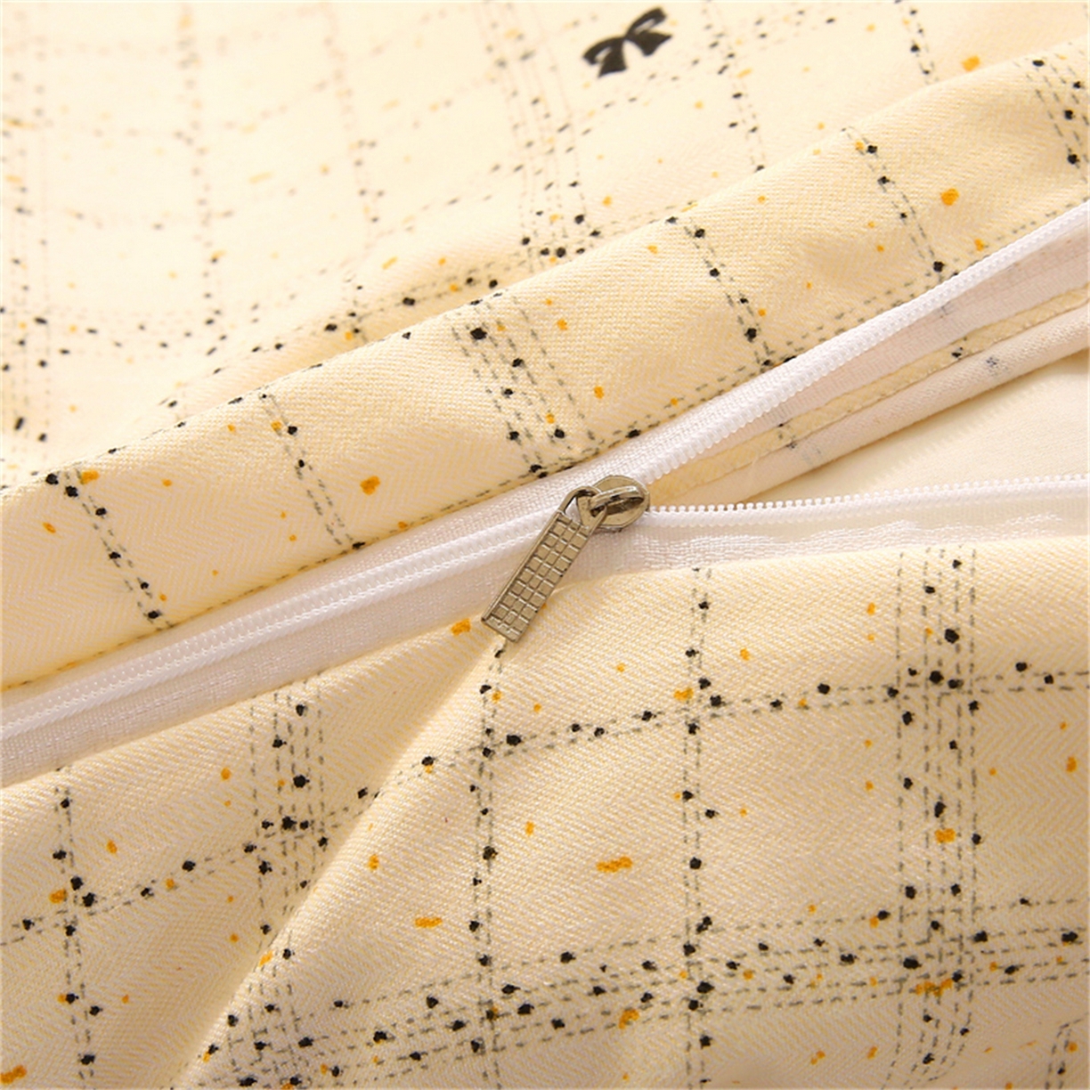 91家纺网 家纺一手货源 找家纺 织写 2025新款加厚磨毛澳绒棉四件套 幽香浪漫-黄