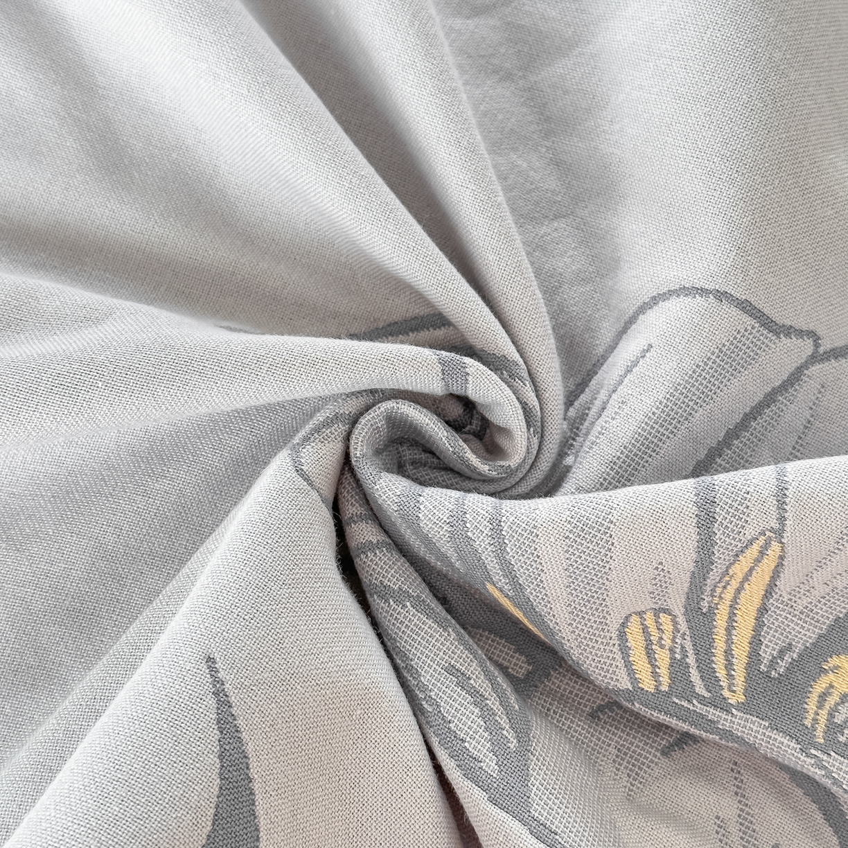 91家纺网 家纺一手货源 找家纺 沐瑟家纺 2025新款馨梦枕巾 百合-灰 52x75cm枕巾一对