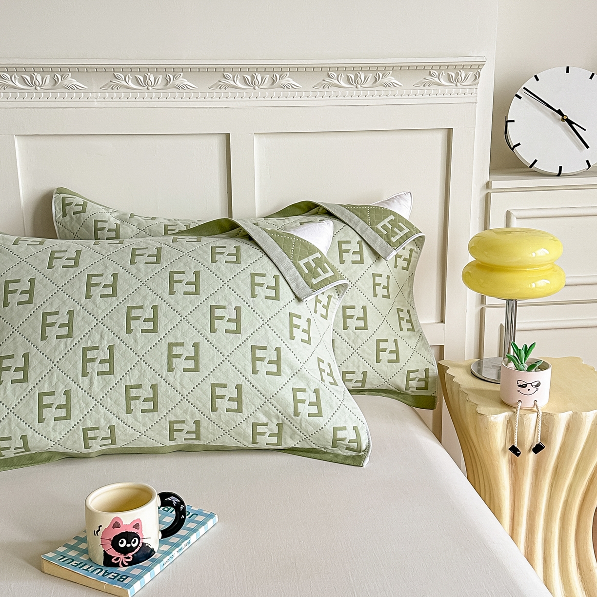 91家纺网 家纺一手货源 找家纺 沐瑟家纺 2025新款馨梦枕巾 点点字母-绿 52x75cm枕巾一对