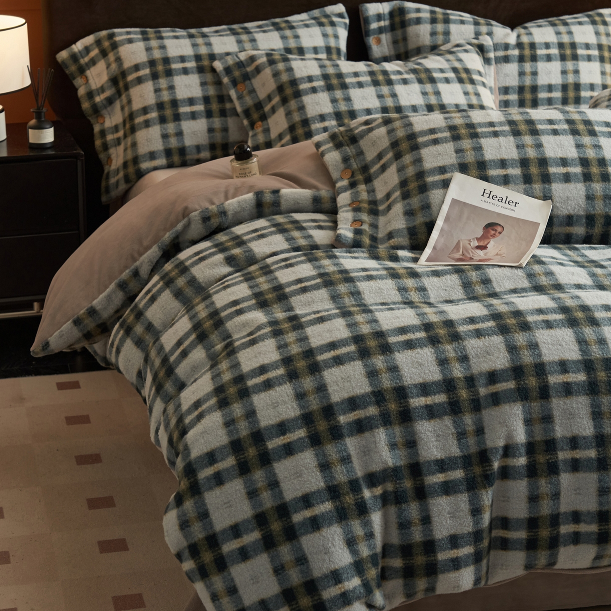 91家纺网 家纺一手货源 找家纺 早晨家纺 2025新款230g羊驼绒复古格牛奶绒四件套 威尔士亲格