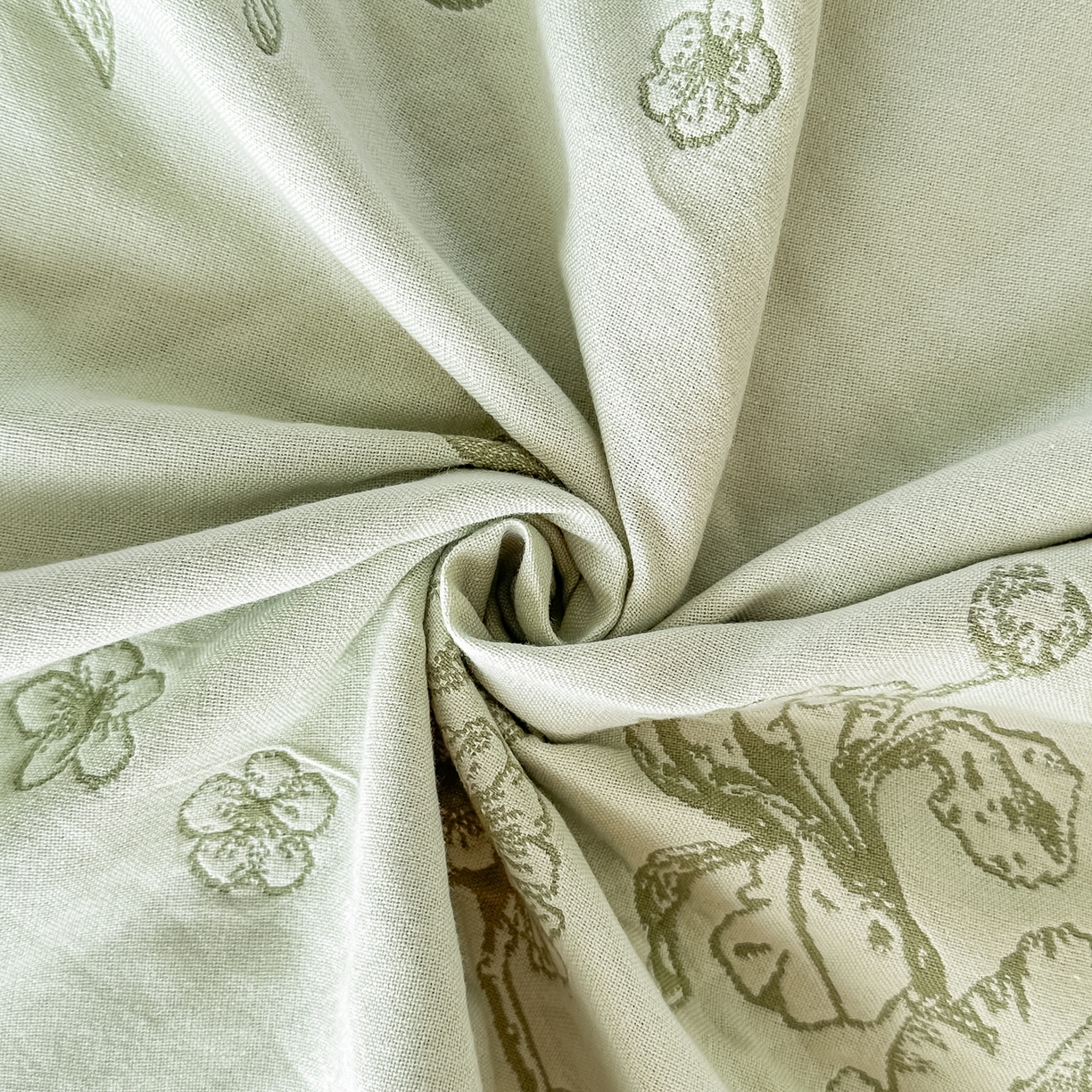 91家纺网 家纺一手货源 找家纺 沐瑟家纺 2025新款馨梦枕巾 线条花-绿 52x75cm枕巾一对