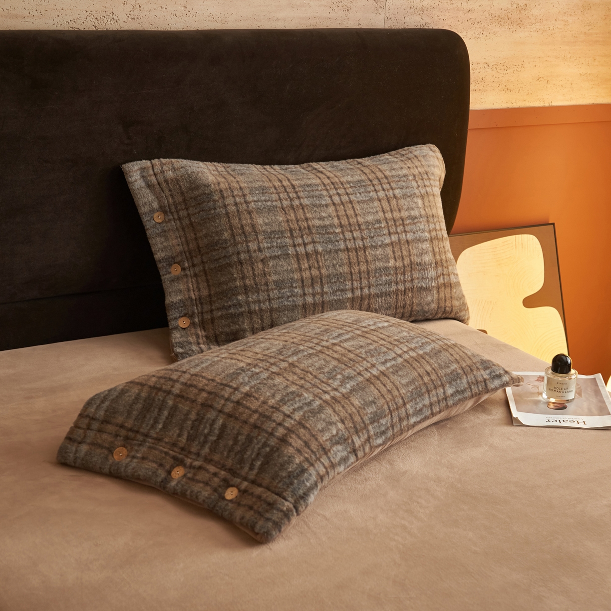 91家纺网 家纺一手货源 找家纺 早晨家纺 2025新款230g羊驼绒复古格牛奶绒四件套 牧羊格