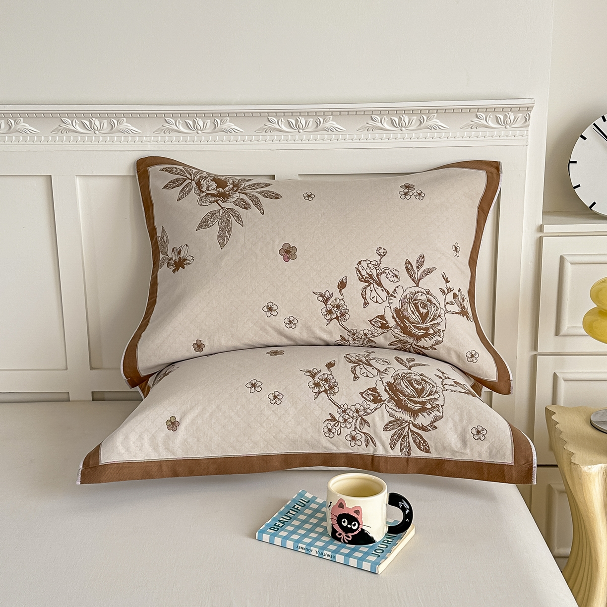 沐瑟家纺 2025新款馨梦枕巾 线条花-棕 52x75cm枕巾一对