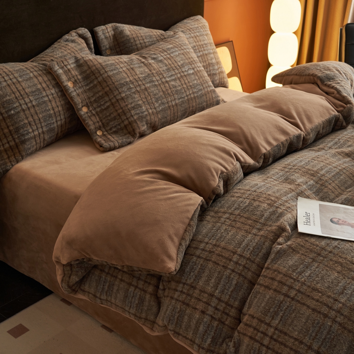 91家纺网 家纺一手货源 找家纺 早晨家纺 2025新款230g羊驼绒复古格牛奶绒四件套 牧羊格