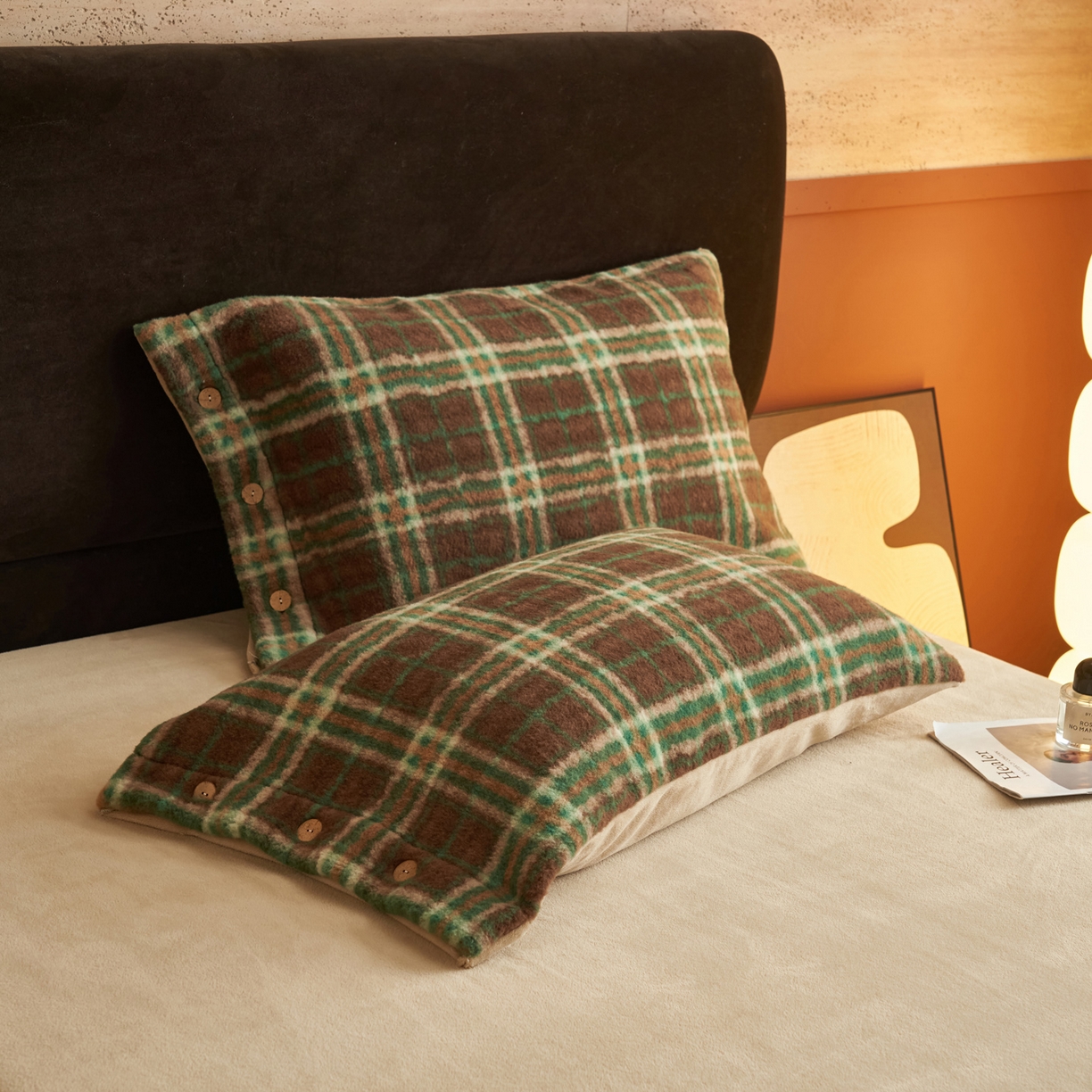 91家纺网 家纺一手货源 找家纺 早晨家纺 2025新款230g羊驼绒复古格牛奶绒四件套 巴宝格