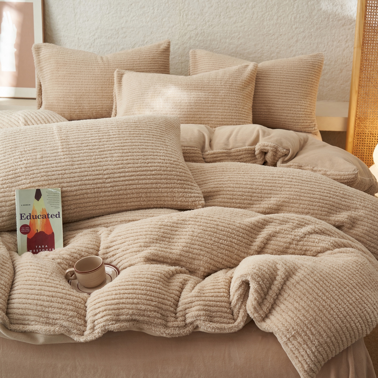 91家纺网 家纺一手货源 找家纺 早晨家纺 2025新款世纪款塔芙蓉牛奶绒四件套 世纪-条纹驼